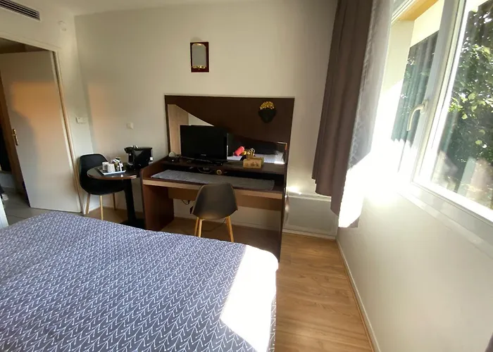 Libre Comme L'air ! Idron